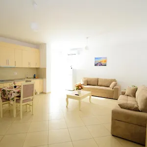 Harris&arvien Apartment's Appartamento